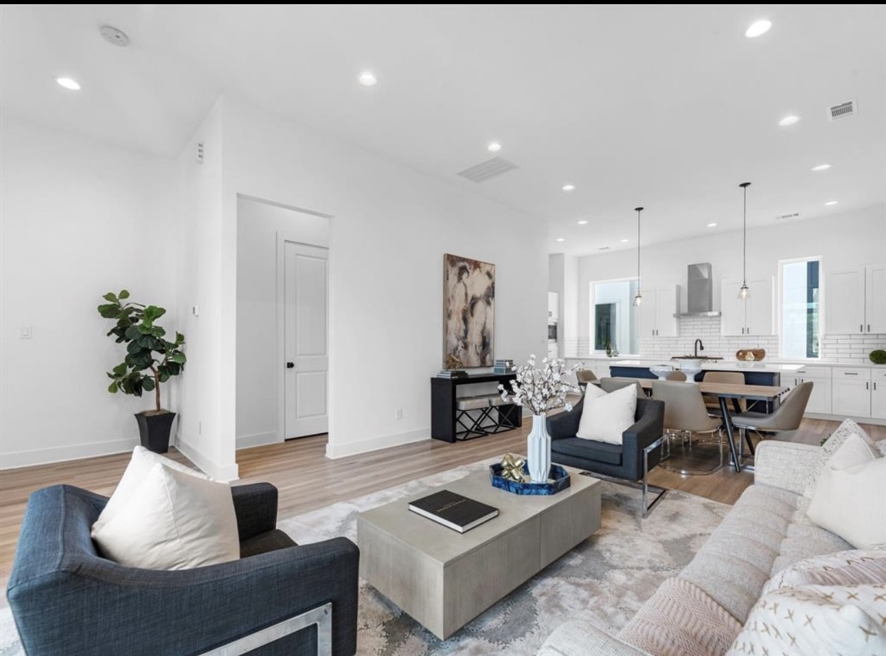 5910 Val Verde Street Houston, TX 77057 - Photo 3 of 29