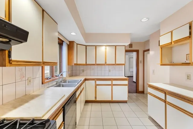 $599,000 | 229 Elm Street, Medford, MA 02155