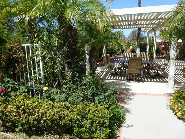 a view of outdoor space