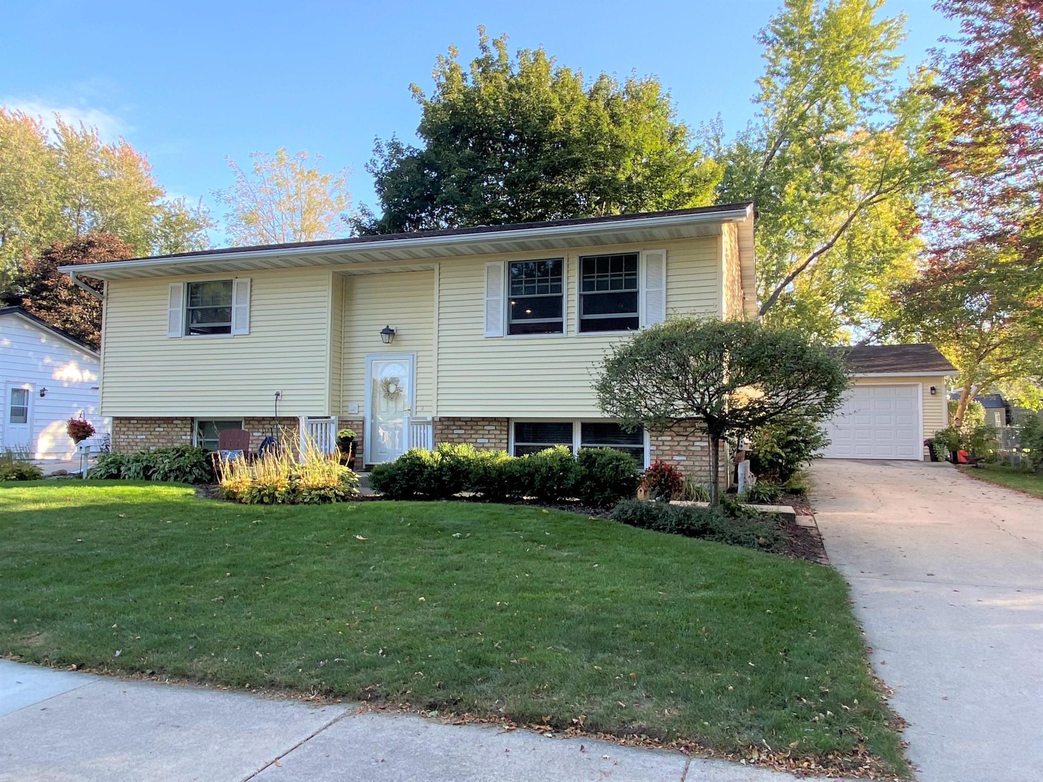 910 17th Street Southeast Rochester, MN 55904 - Photo 1 of 1 Gallery Image 1