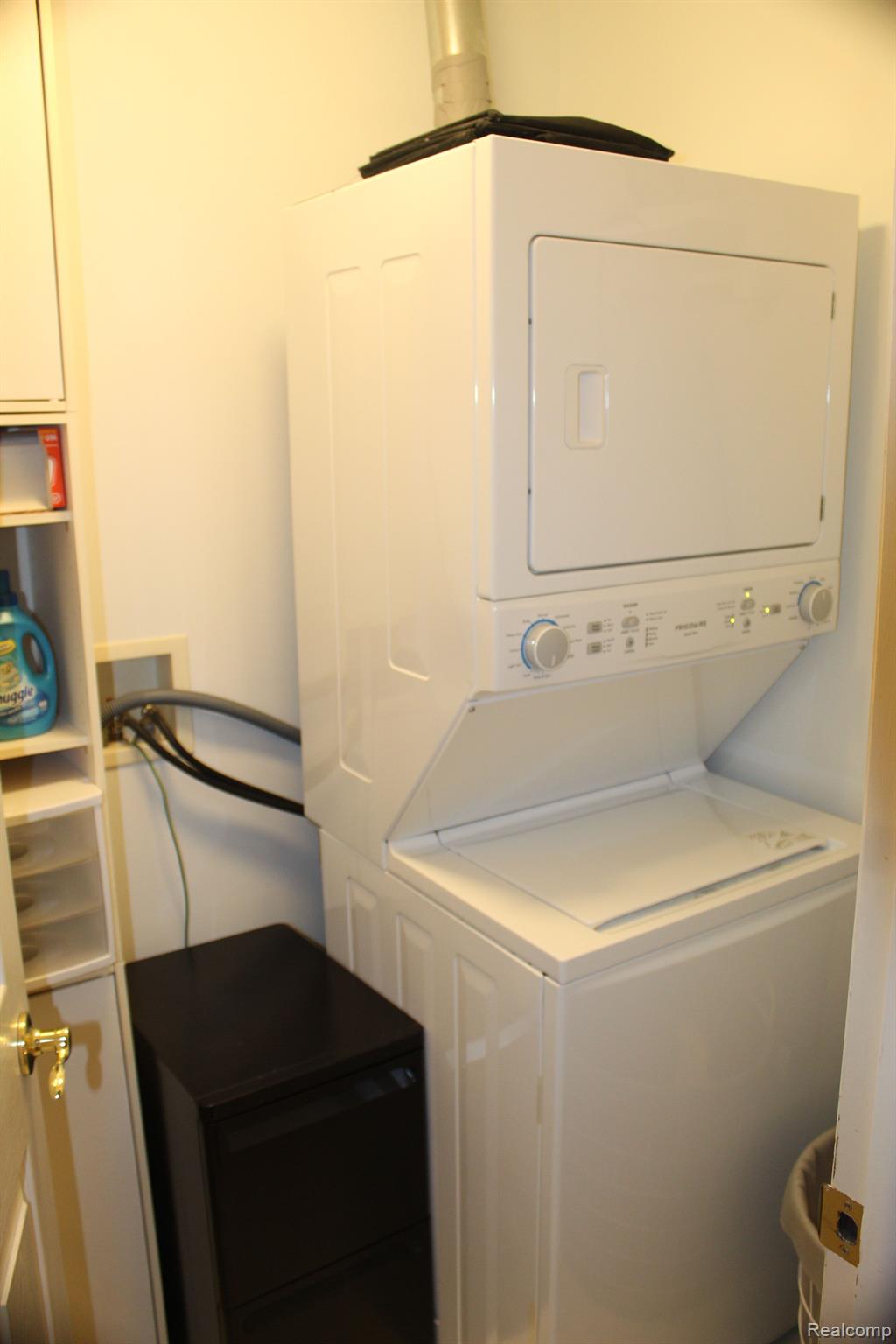 43244 Mound Road, Unit 8 Sterling Heights, MI 48314 - Photo 6 of 16 Gallery Image 6