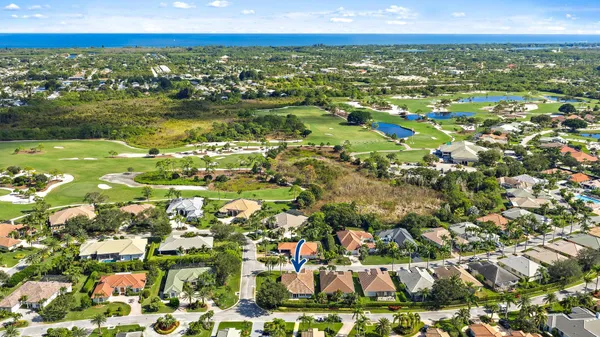 $829,000 | 7998 Southeast Hempstead Circle, Hobe Sound, FL 33455