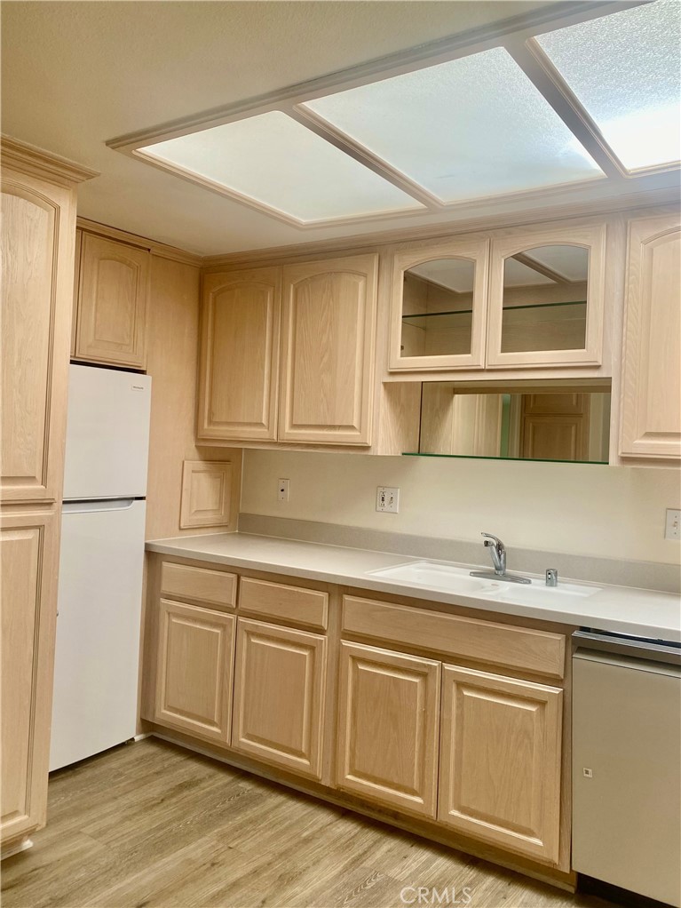 1670 Interlachen Road Seal Beach, CA 90740 - Photo 18 of 44