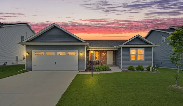 $409,000 | 3904 Obsidian Drive, Champaign, IL 61822