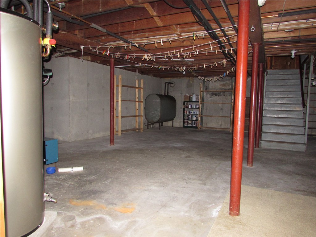1132 Reynolds Road Glocester, RI 02814 - Photo 17 of 26