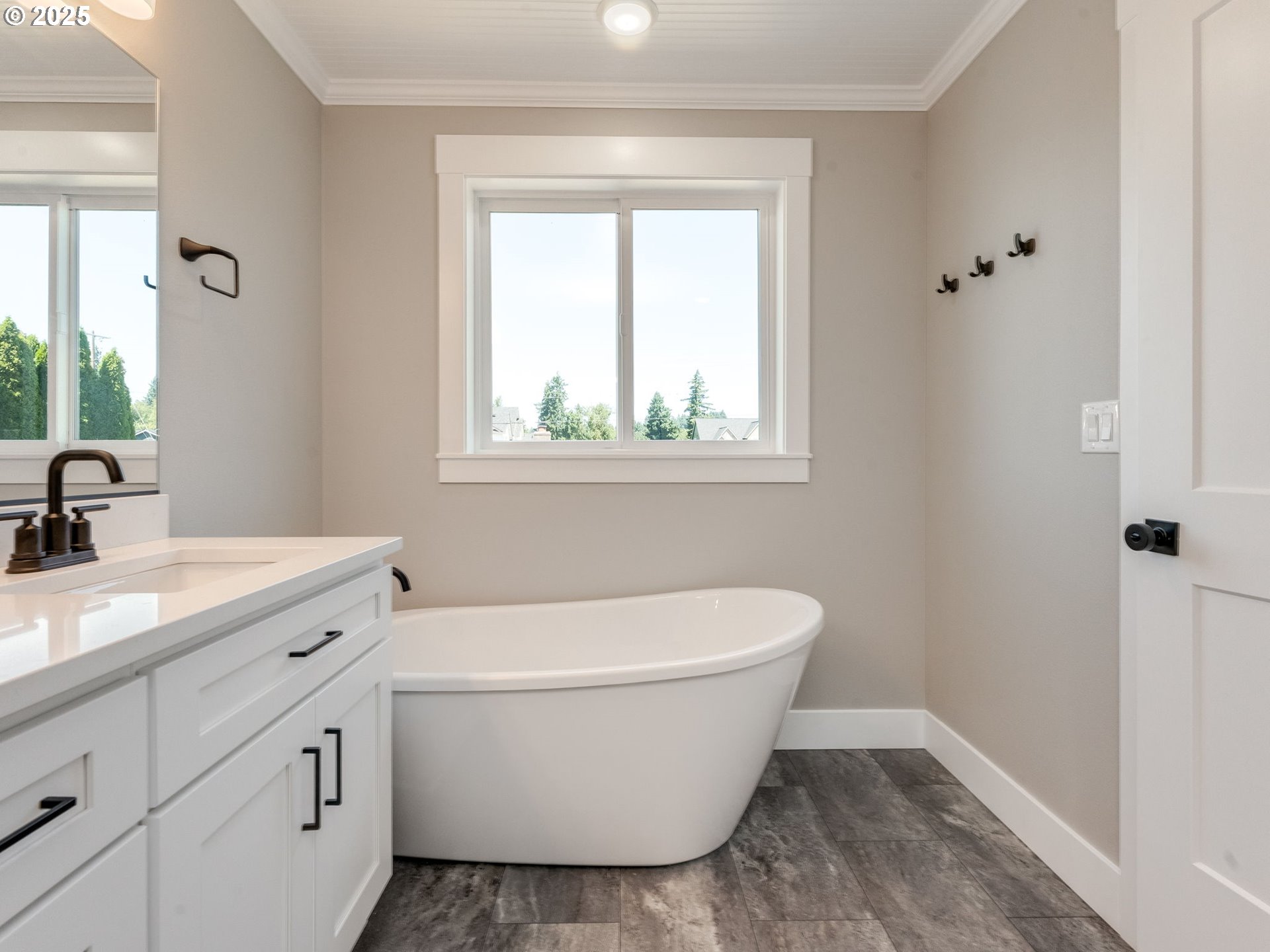 2205 Northwest 69th Street Vancouver, WA 98665 - Photo 15 of 45