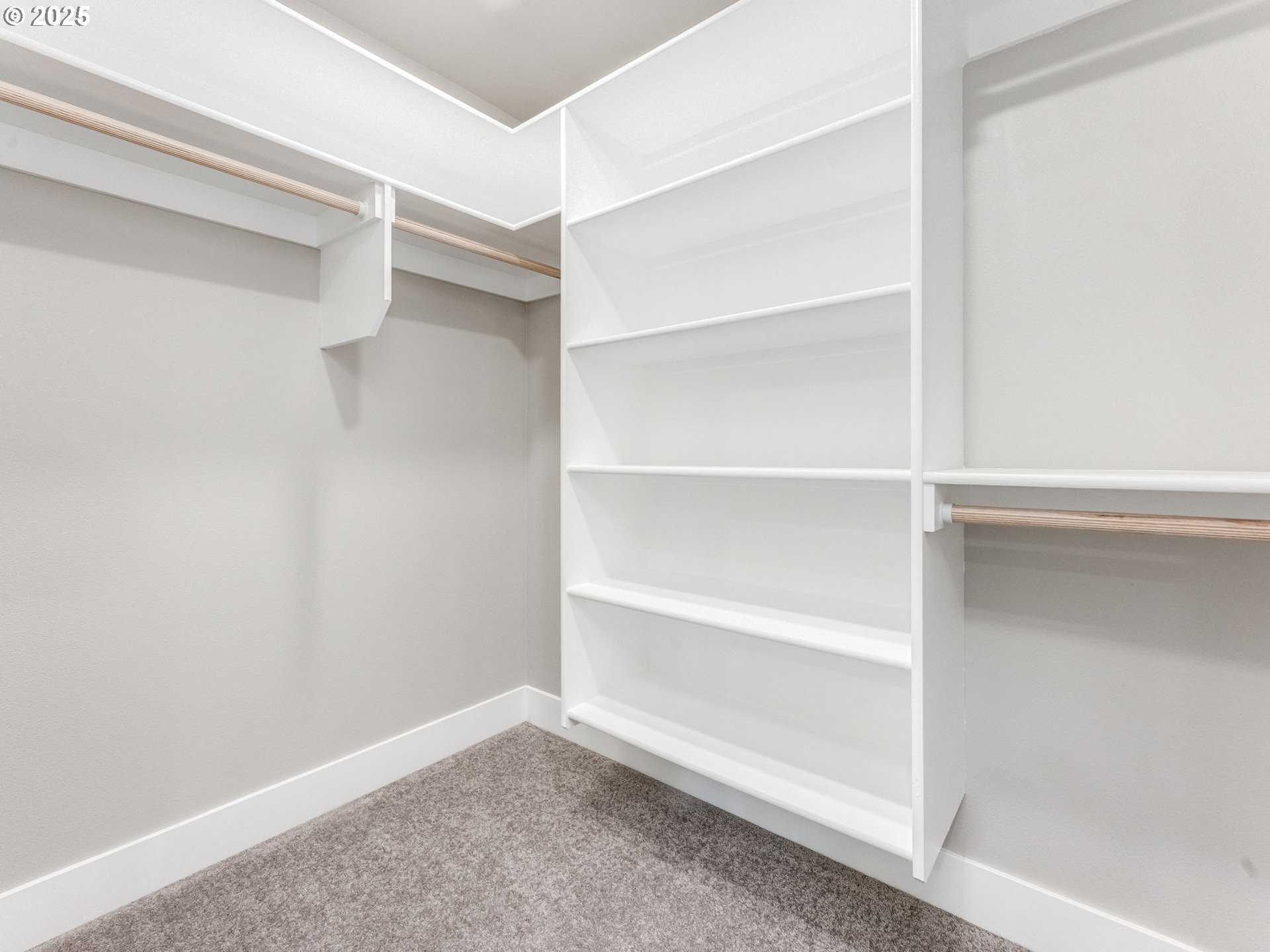 2205 Northwest 69th Street Vancouver, WA 98665 - Photo 16 of 45