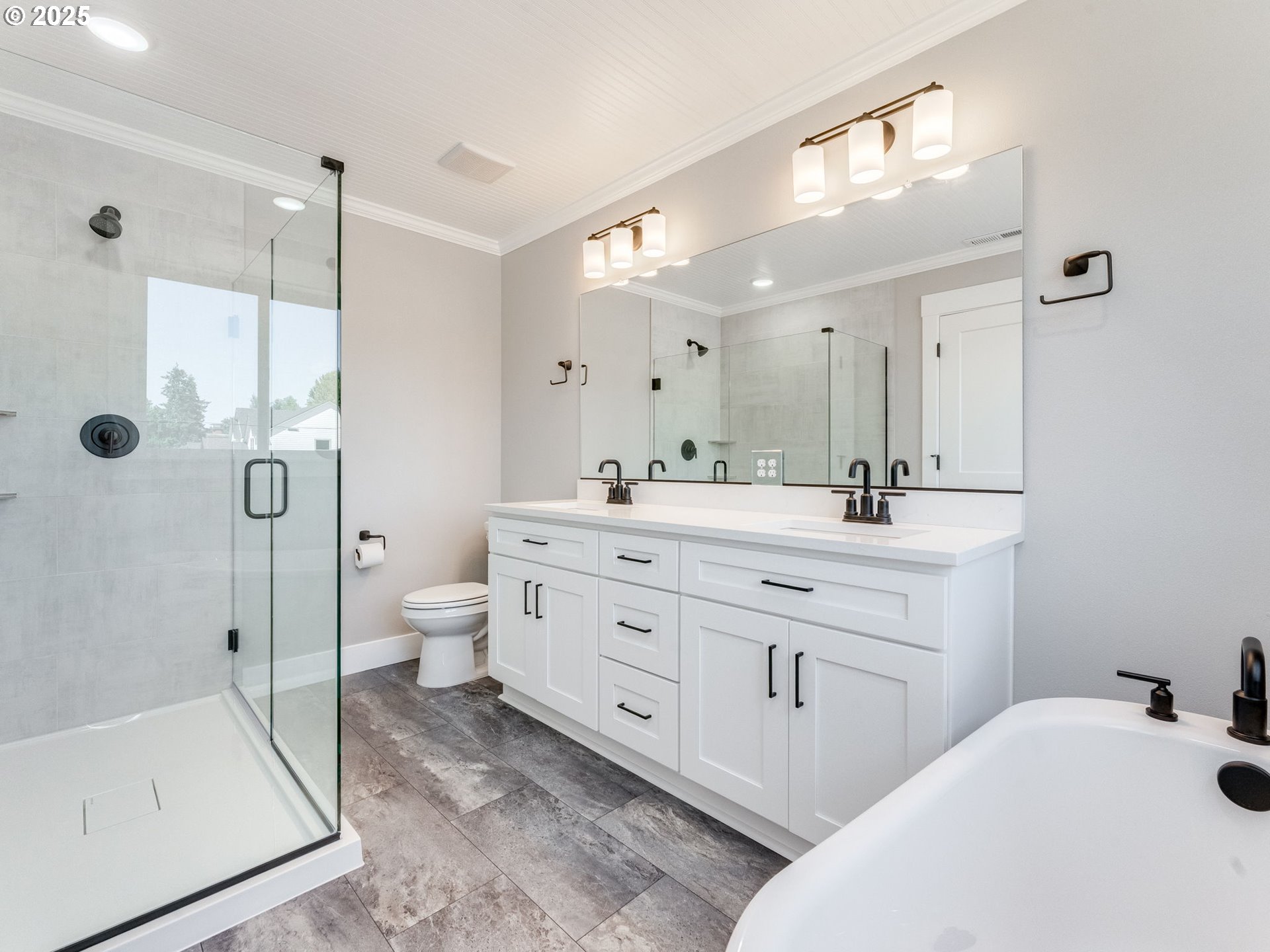 2205 Northwest 69th Street Vancouver, WA 98665 - Photo 21 of 45