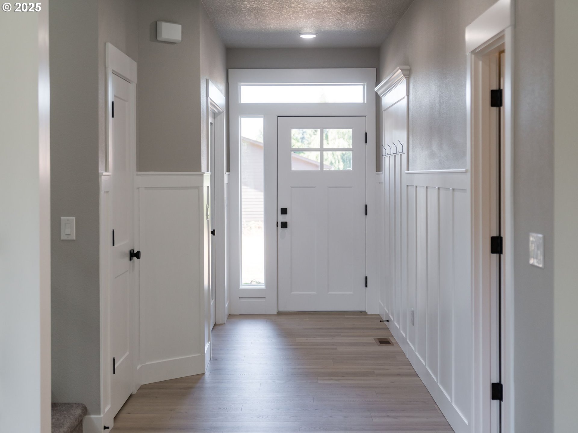 2205 Northwest 69th Street Vancouver, WA 98665 - Photo 6 of 45