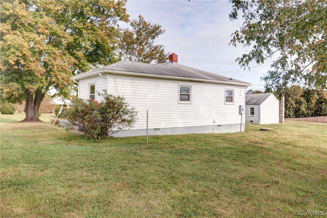 6228 Cross County Road Mineral, VA 23117 - Photo 3 of 26 a white house that has a tree in front of it
