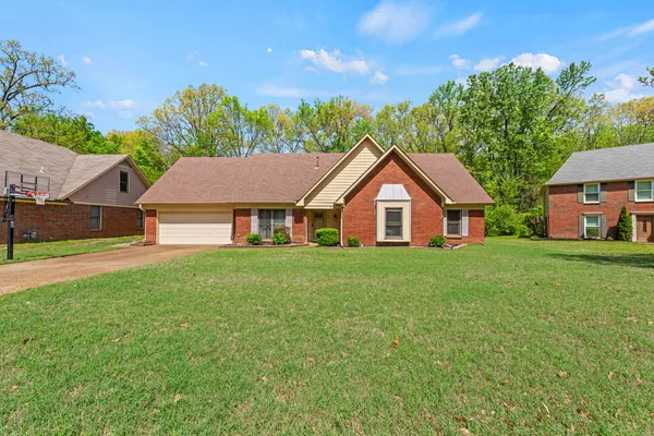 $327,000 | 8926 Magnolia Leaf Cove, Memphis, TN 38018