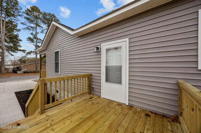 $215,000 | 402 West Moore Street, Greenville, NC 27834