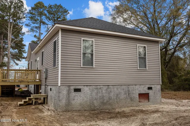 $215,000 | 402 West Moore Street, Greenville, NC 27834