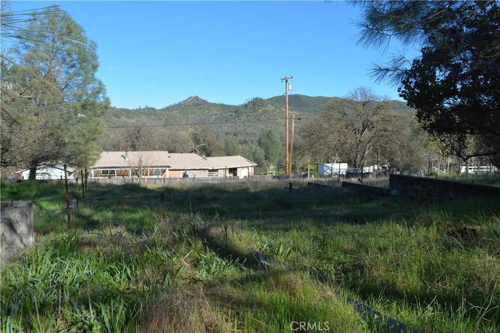 2777 River View Road Clearlake Oaks, CA 95423 - Photo 9 of 19 a view of a town with large trees