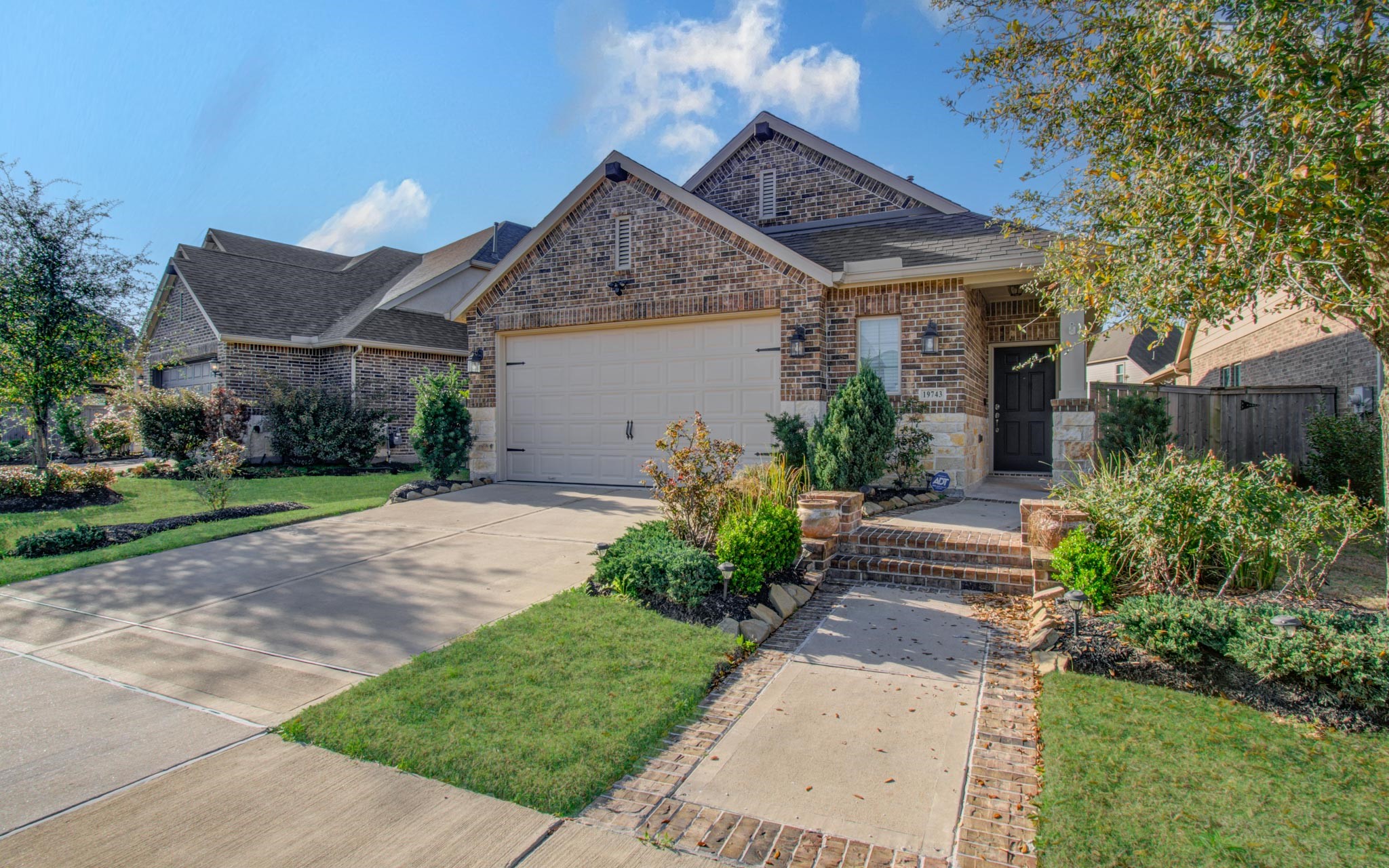 19743 Shinnery Ridge Court Cypress, TX 77433 - Photo 2 of 32