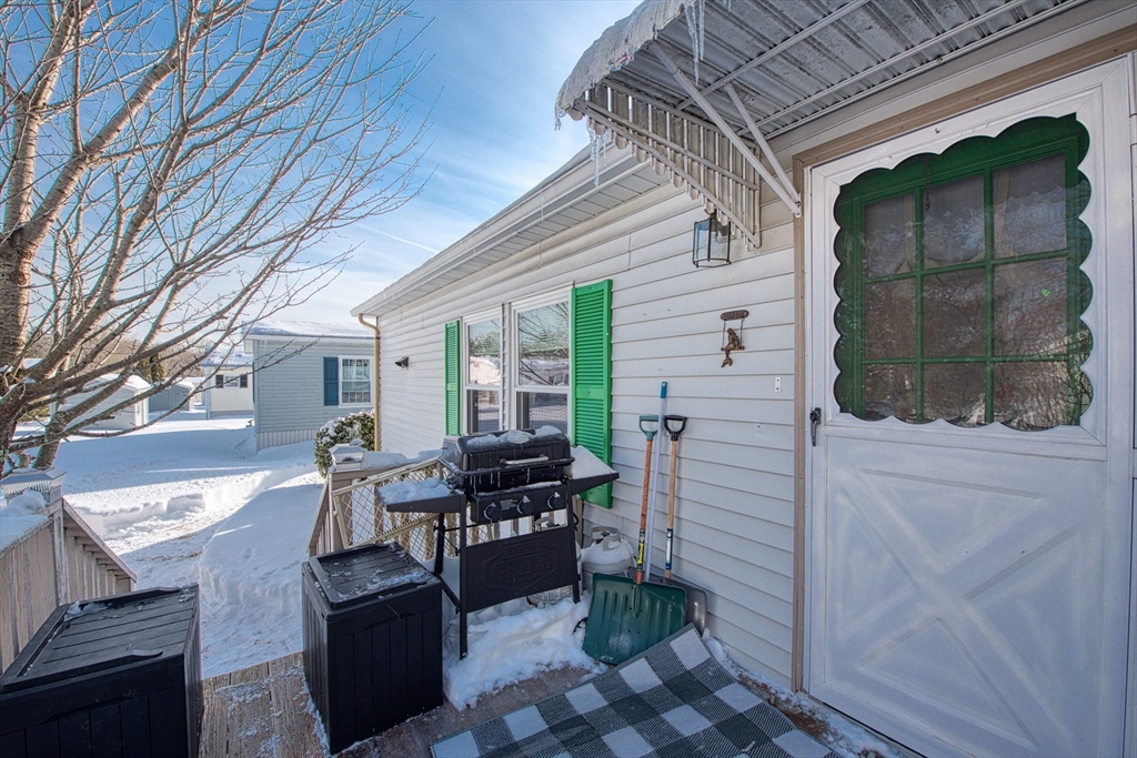 191 Red Oak Terrace Taunton, MA 02780 - Photo 20 of 28 a patio with couches and a fire pit