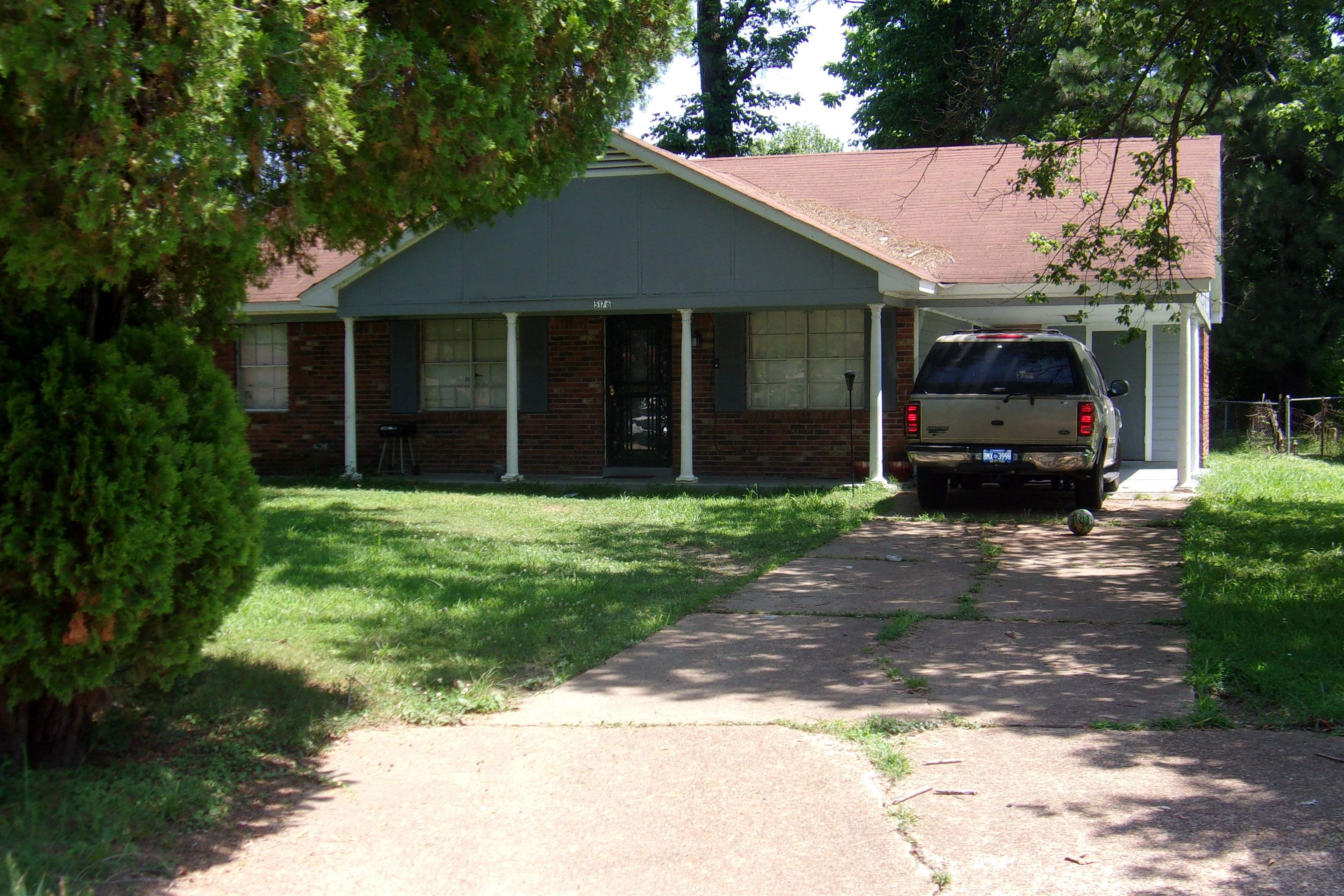 5176 Sea Shore Road Memphis, TN 38109 - Photo 1 of 5 Gallery Image 1