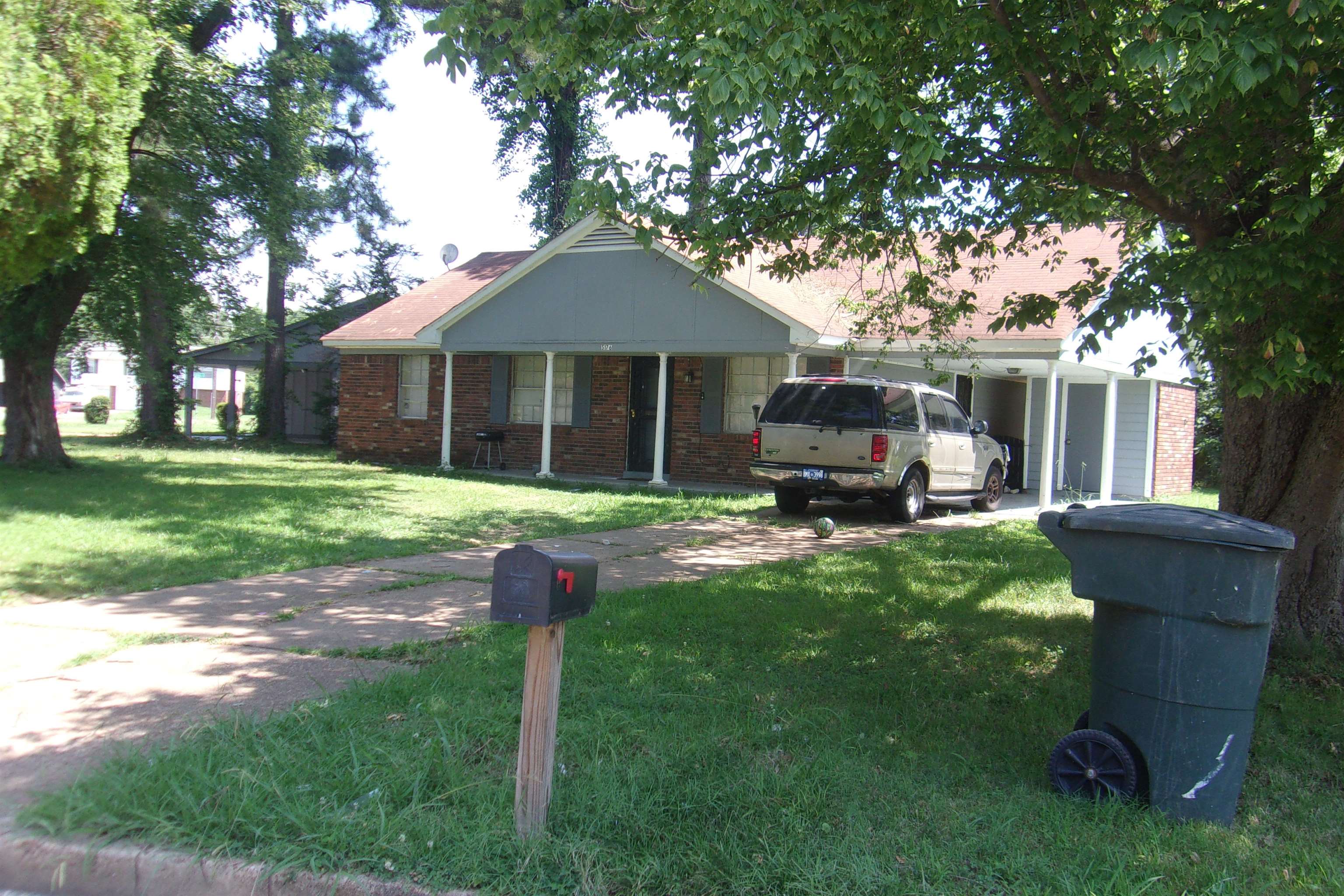 5176 Sea Shore Road Memphis, TN 38109 - Photo 2 of 5 Gallery Image 2