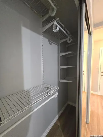 $1,600 | 15233 Oak Street, Lytle, TX 78052