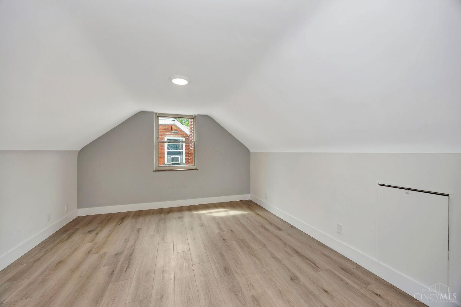 5306 Fox Road Cincinnati, OH 45239 - Photo 21 of 35
