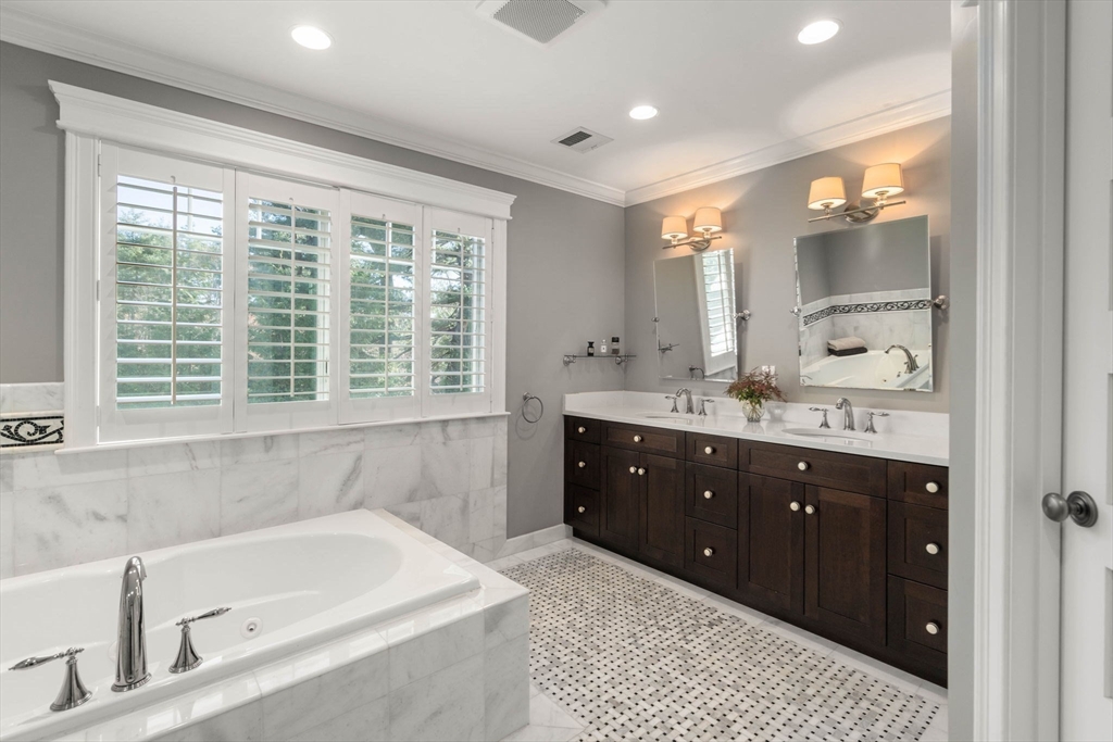 12 Haven Street Dover, MA 02030 - Photo 18 of 39