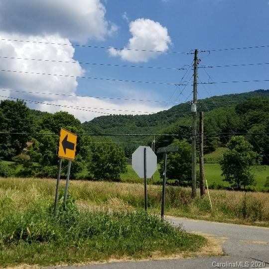 Tbd Tbd Jacks Creek Road Burnsville, NC 28714 - Photo 2 of 5 a view of a park
