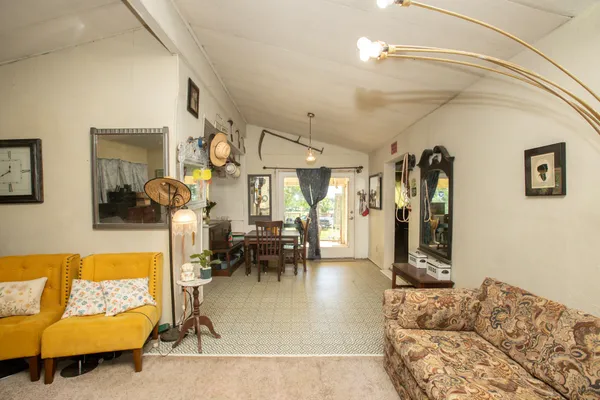 $379,900 | 4910 Balls Ferry Road, Anderson, CA 96007