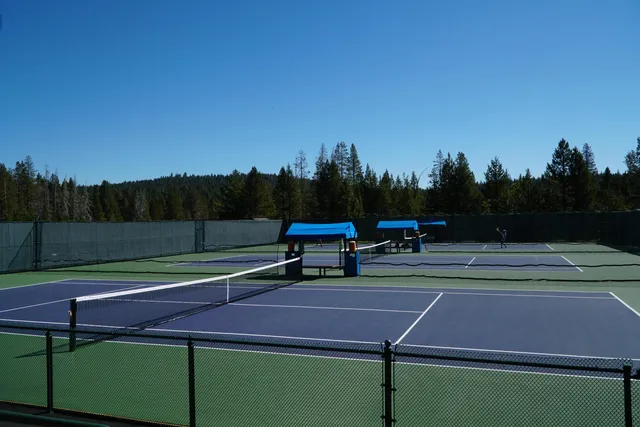 $379,000 | 15573 Glacier Way, Truckee, CA 96161