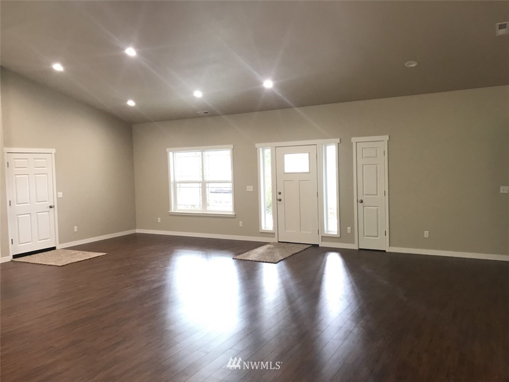 17040 Crowder Road Southeast Tenino, WA 98589 - Photo 2 of 12 Gallery Image 2