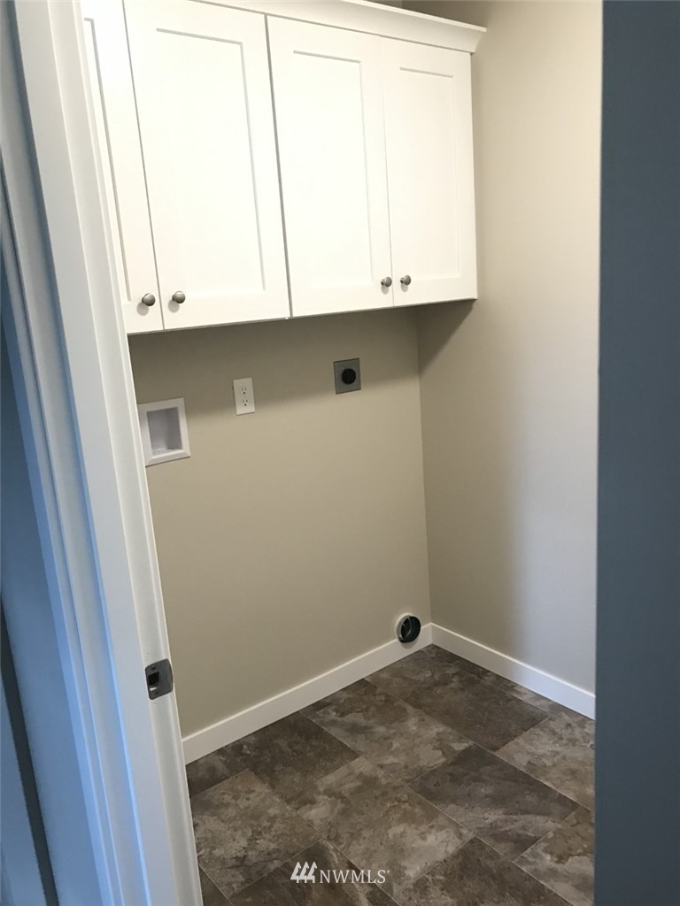 17040 Crowder Road Southeast Tenino, WA 98589 - Photo 10 of 12 Gallery Image 10