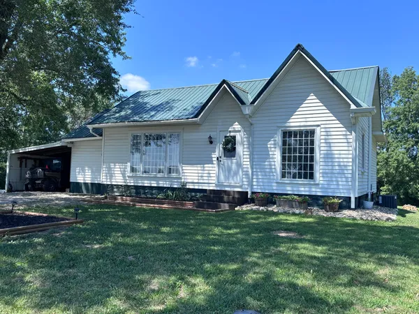 $149,500 | 5003 North Cherryville Lane, Bonnie, IL 62816