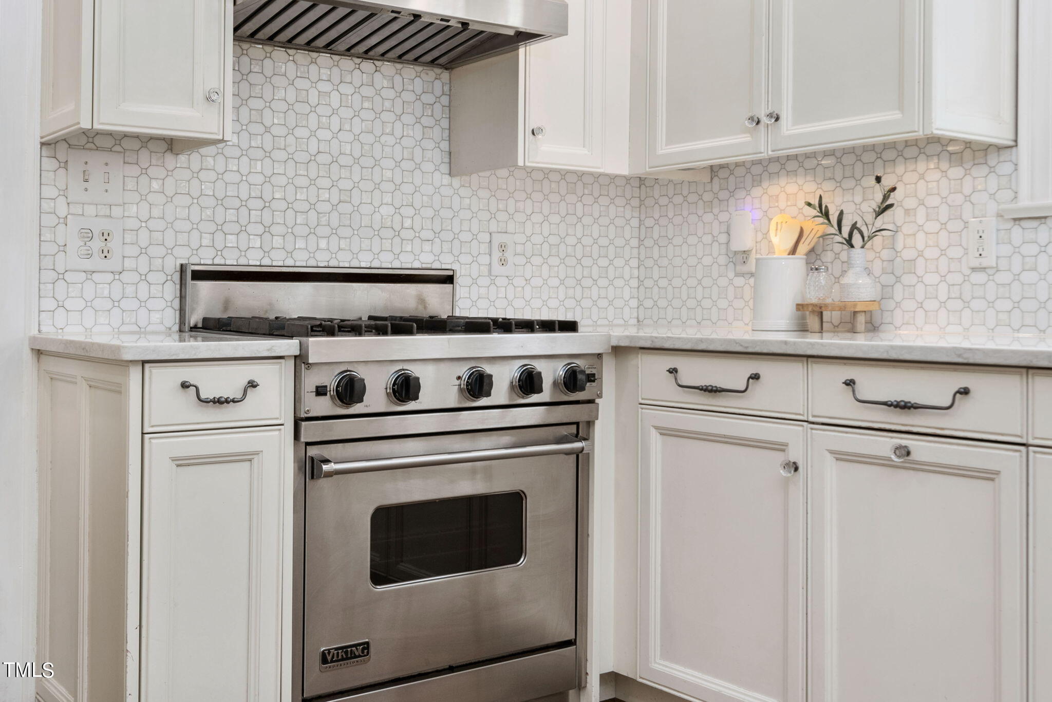 1900 St Marys Street Raleigh, NC 27608 - Photo 22 of 94 61-web-or-mls-1900-st-marys-st