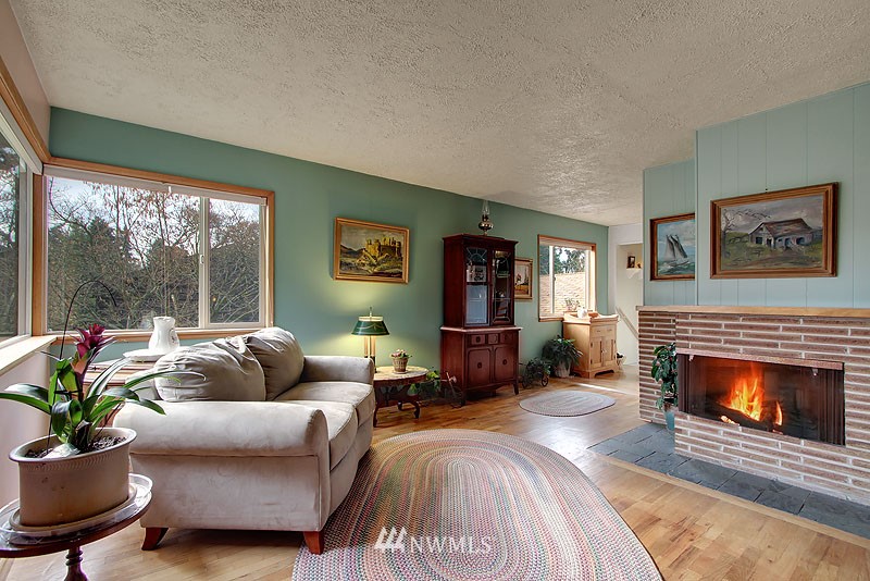 24308 7th Avenue West Bothell, WA 98021 - Photo 4 of 15