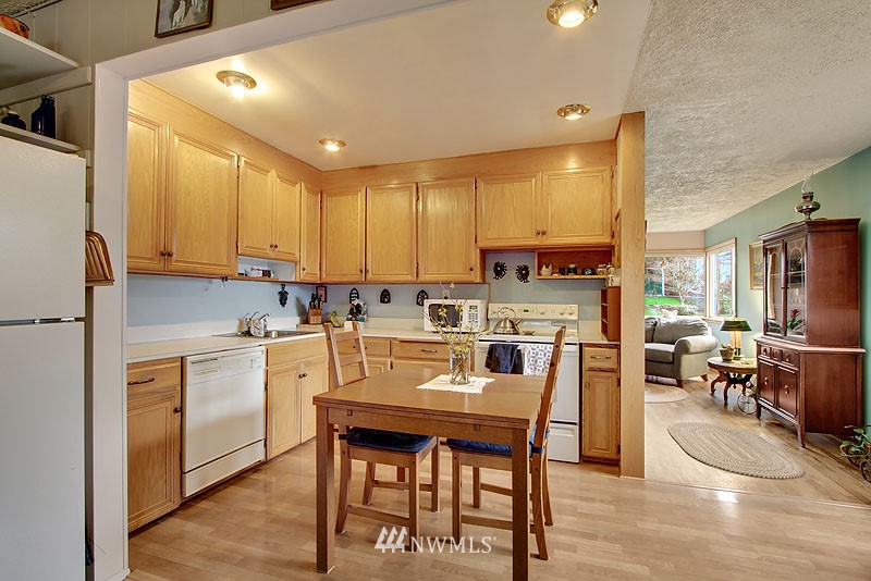 24308 7th Avenue West Bothell, WA 98021 - Photo 6 of 15