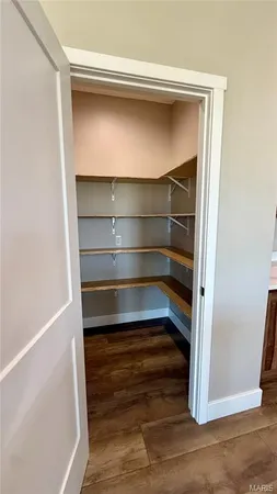 $424,900 | 205 East Larkspur Court, Hannibal, MO 63401