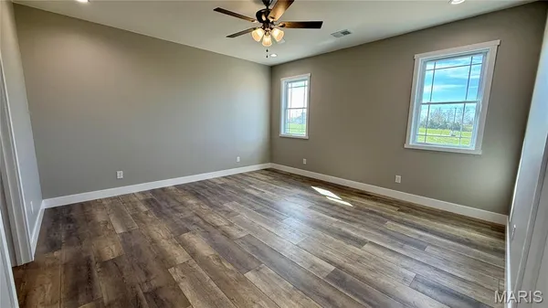$424,900 | 205 East Larkspur Court, Hannibal, MO 63401