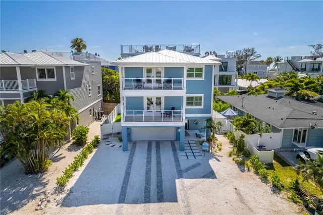$3,500,000 | 2102 Avenue B, Bradenton Beach, FL 34217