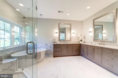 $3,985,500 | 390 Still Pond Run, Great Falls, VA 22066
