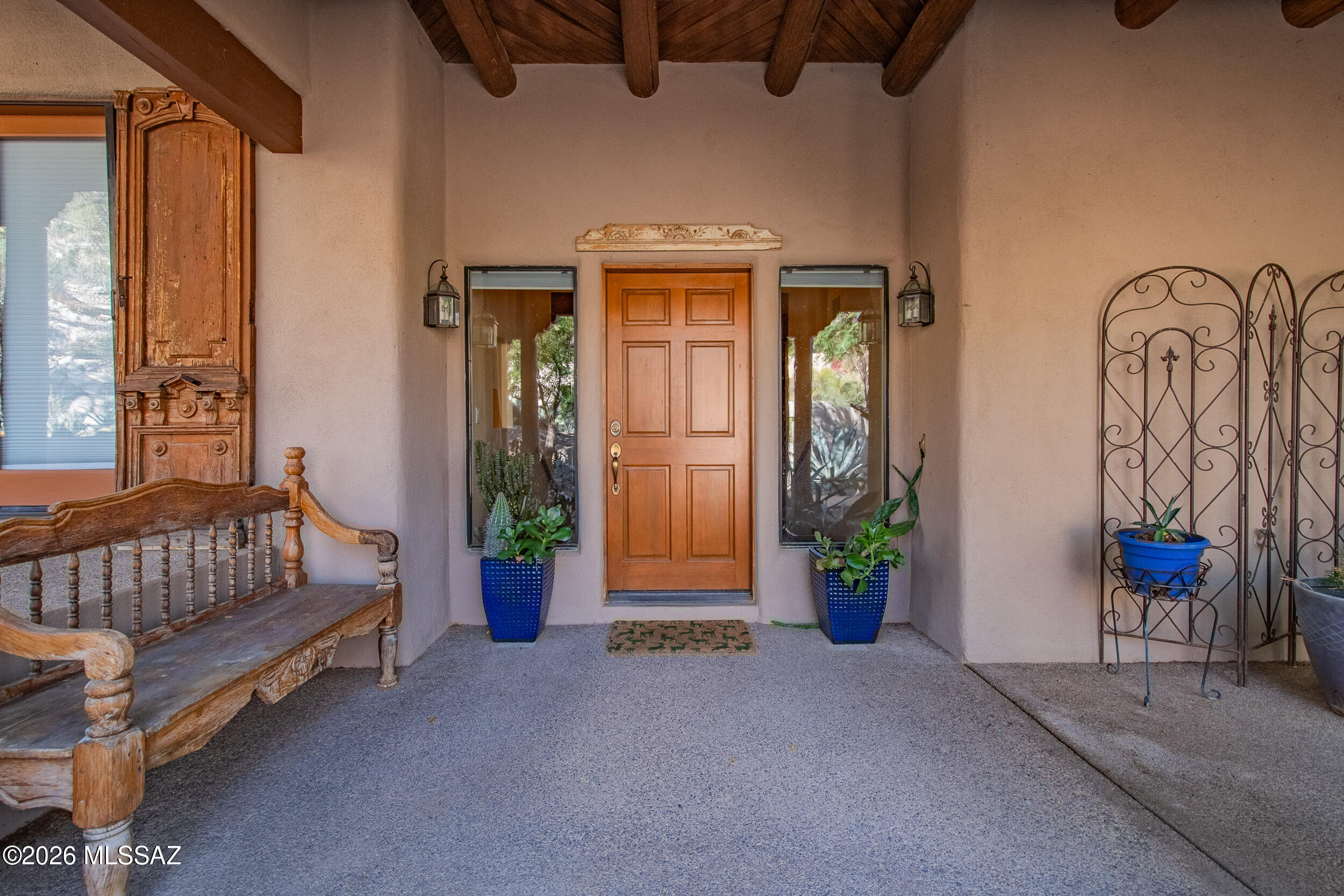 13630 East Sahuaro Sunset Road Tucson, AZ 85749 - Photo 23 of 47 a view of an entryway