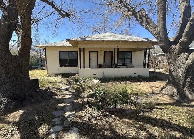 $54,999 | 503 North Cedar Street, Seymour, TX 76380