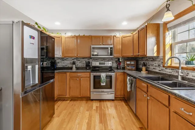 $534,500 | 14 Andbron Road, Fairfax, VT 05454