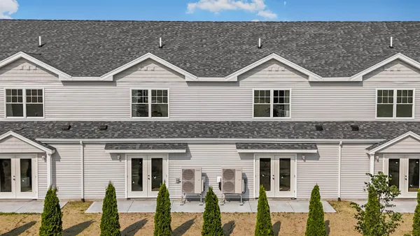 $399,900 | 4 Tanager Circle, Unit 7, Concord, NH 03303