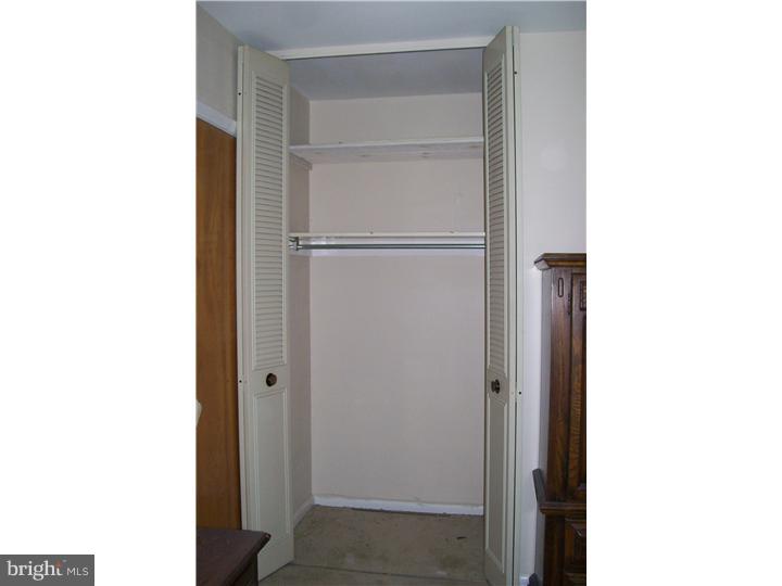 11931 Covert Road Philadelphia, PA 19154 - Photo 14 of 25 Bedroom - Main
