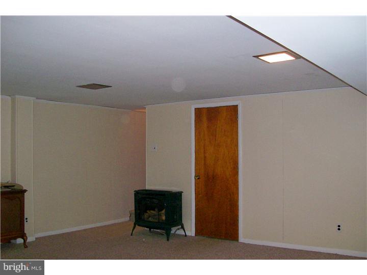 11931 Covert Road Philadelphia, PA 19154 - Photo 19 of 25 Basement - Finished
