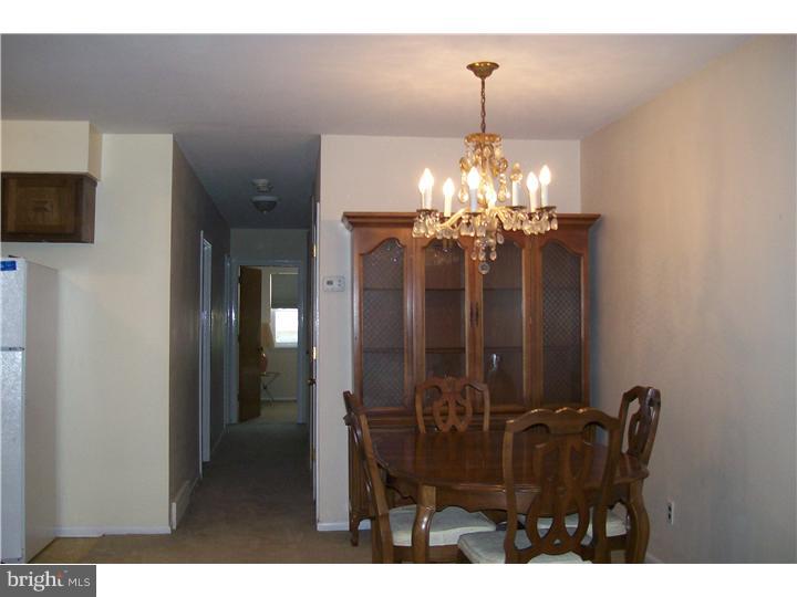 11931 Covert Road Philadelphia, PA 19154 - Photo 7 of 25 Dining Room