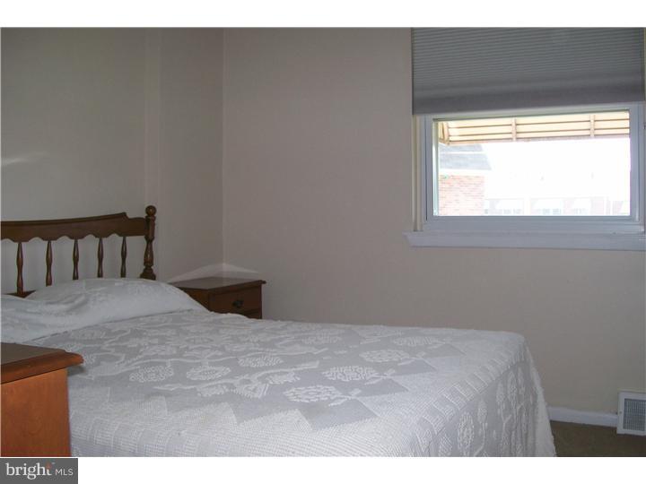 11931 Covert Road Philadelphia, PA 19154 - Photo 9 of 25 Bedroom 2