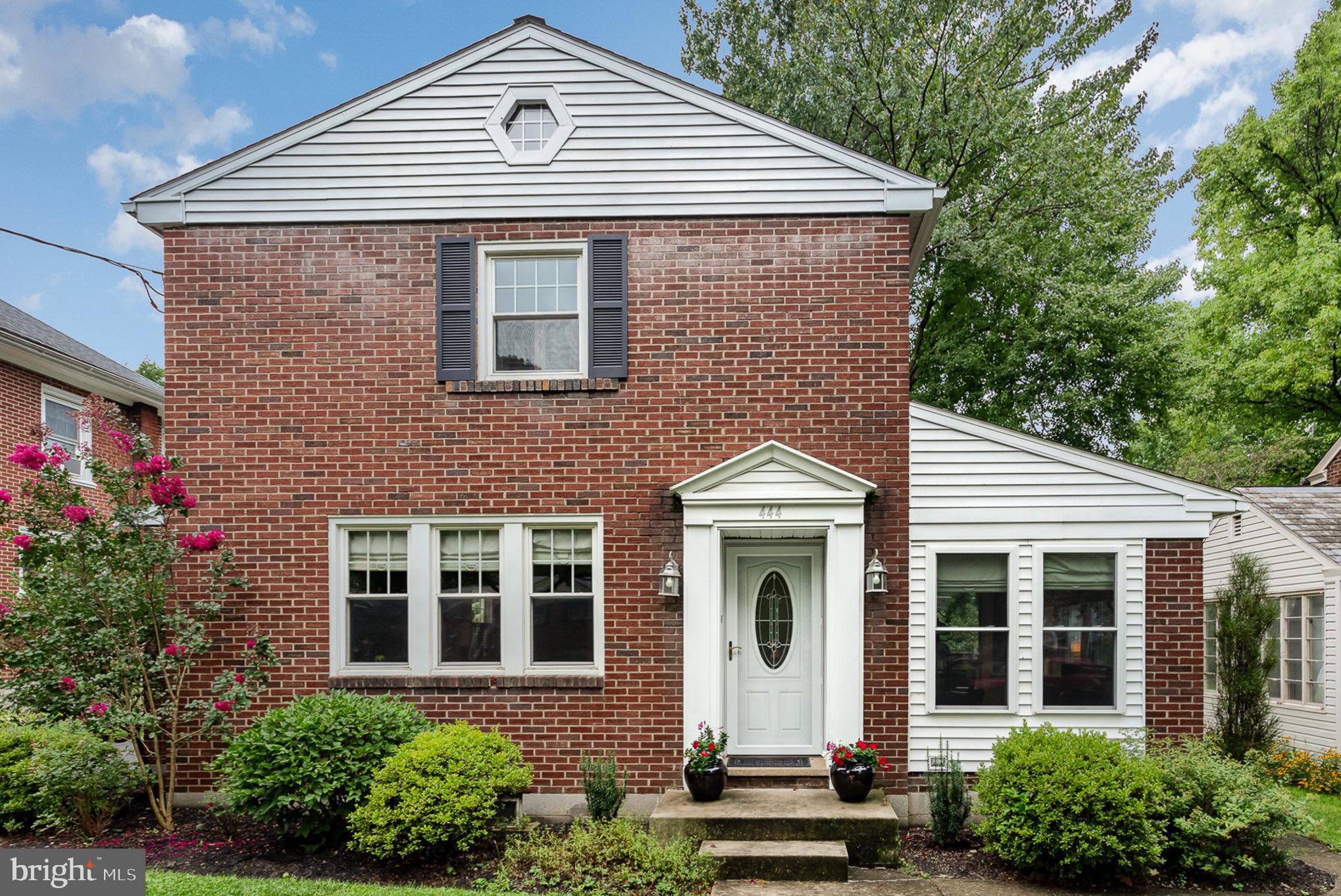 444 South Broad Street Lititz, PA 17543 - Photo 1 of 32