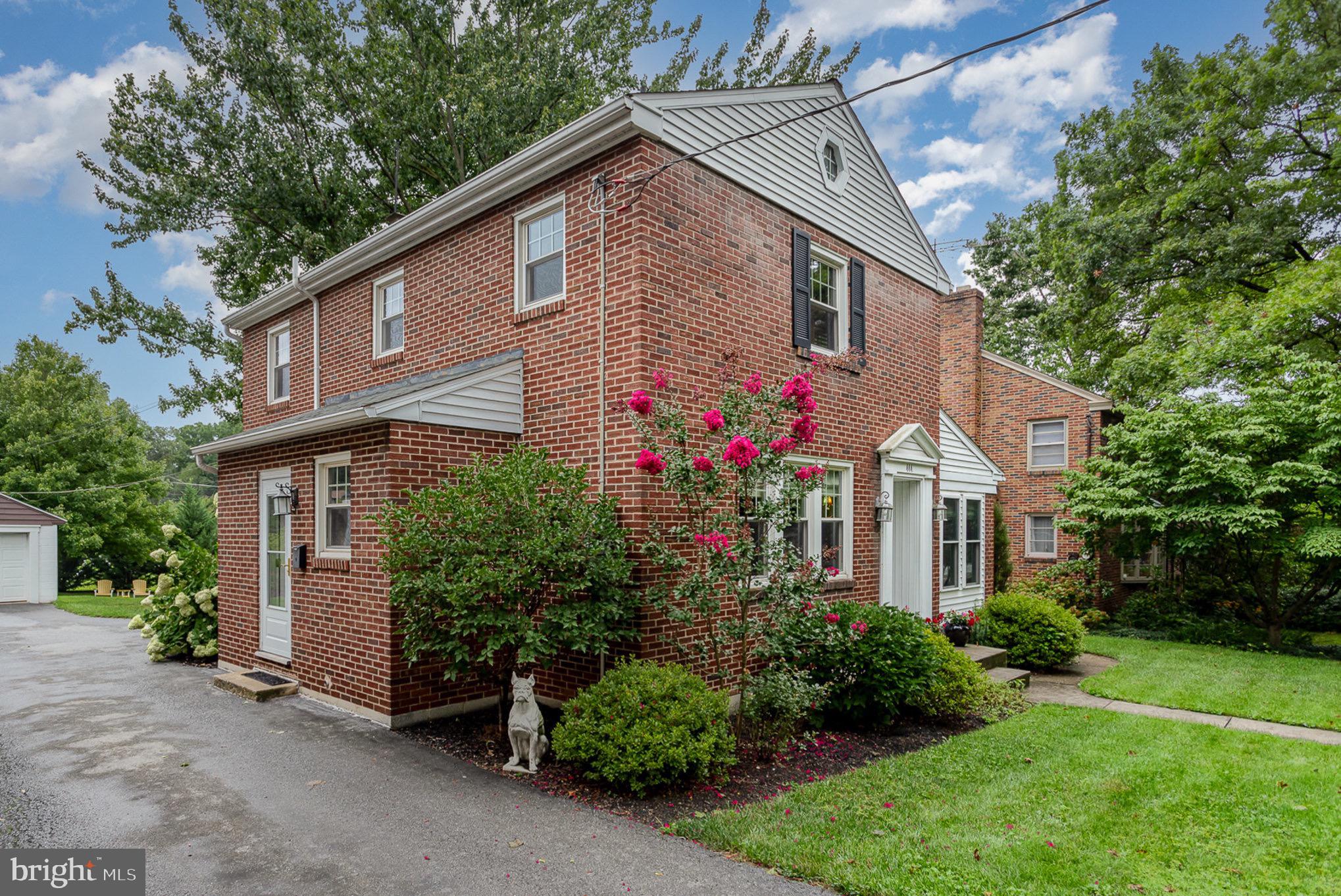 444 South Broad Street Lititz, PA 17543 - Photo 3 of 32
