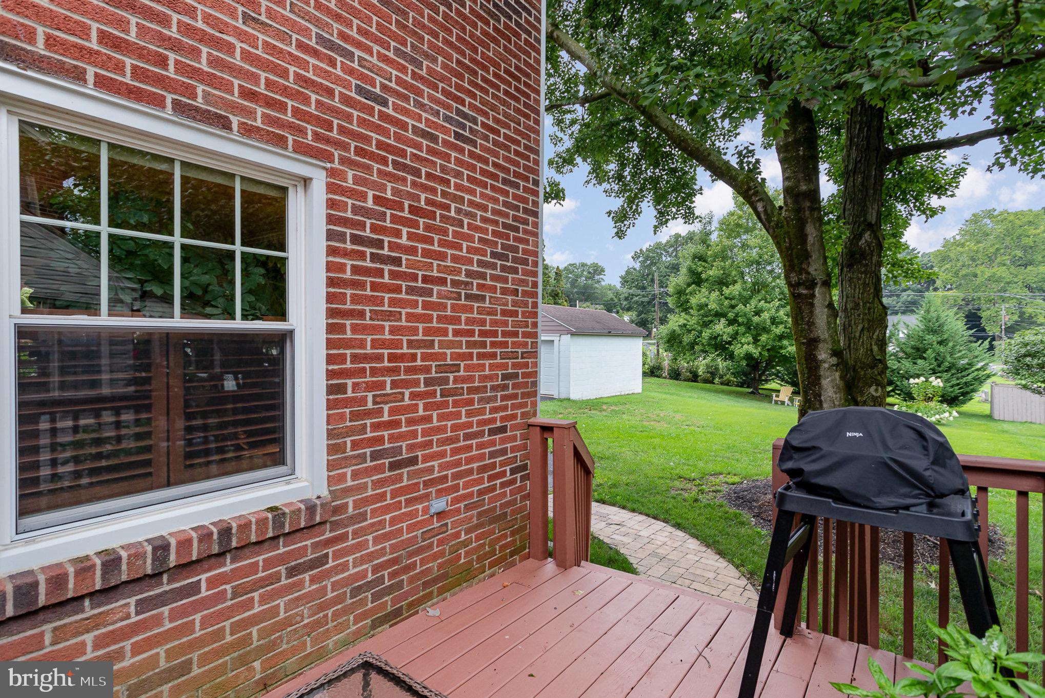 444 South Broad Street Lititz, PA 17543 - Photo 4 of 32