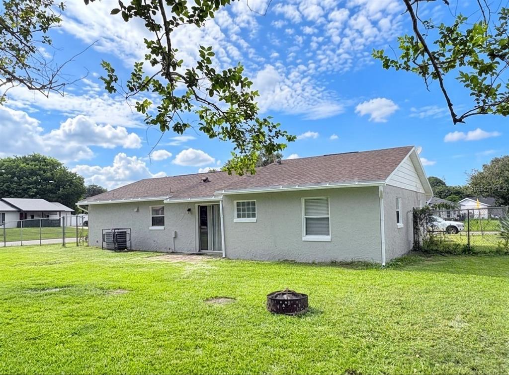 4428 Carousel Road Orlando, FL 32808 - Photo 20 of 22
